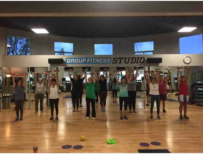 1 Year Gym Membership Bundle EoS Fitness