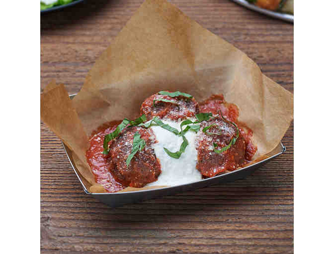 Flippin Pizza $25 Gift Card