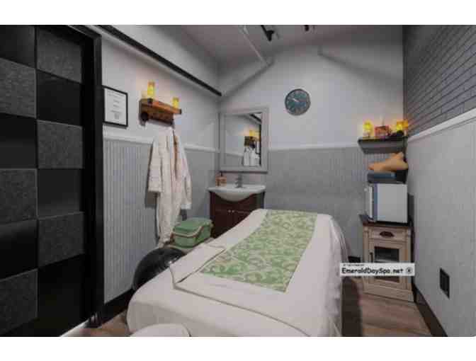 Emerald Day Spa 60-Minute Massage