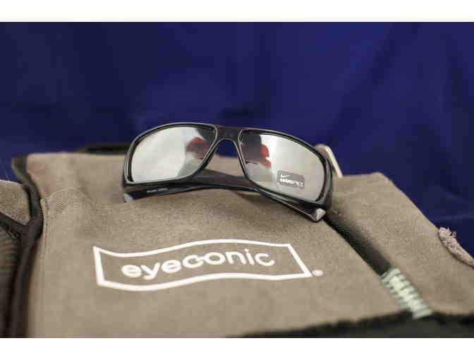 Men's Nike EVO648 Sunglasses and Insulated Sports Bag