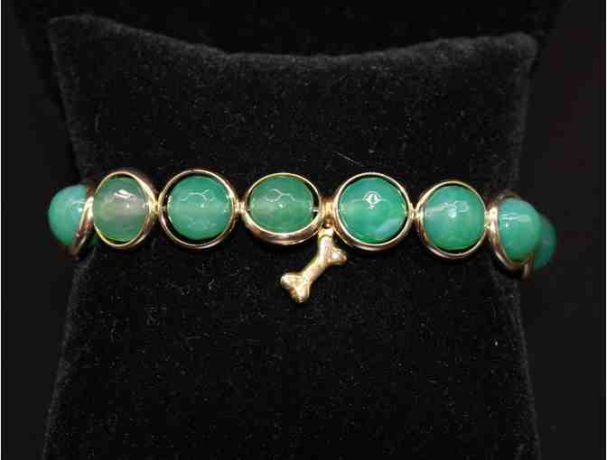 Brett Lauren Green Sardonyx Gold Plated Stretch Bracelet with Bone Charm (1 of 2)