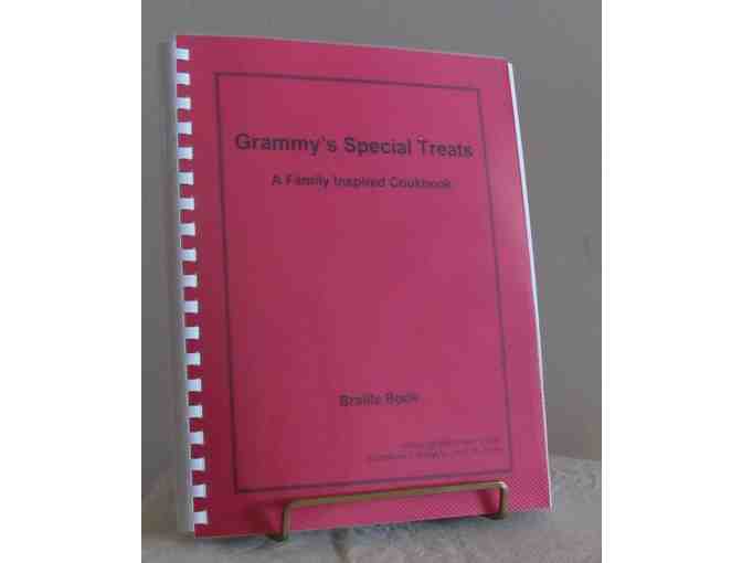 Braille & Paperback: Grammy's Special Treats, A Family Inspired Cookbook