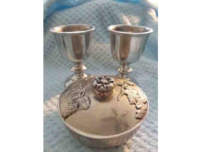 Pre-Owned Vintage Pair Goblets and Trinket Box