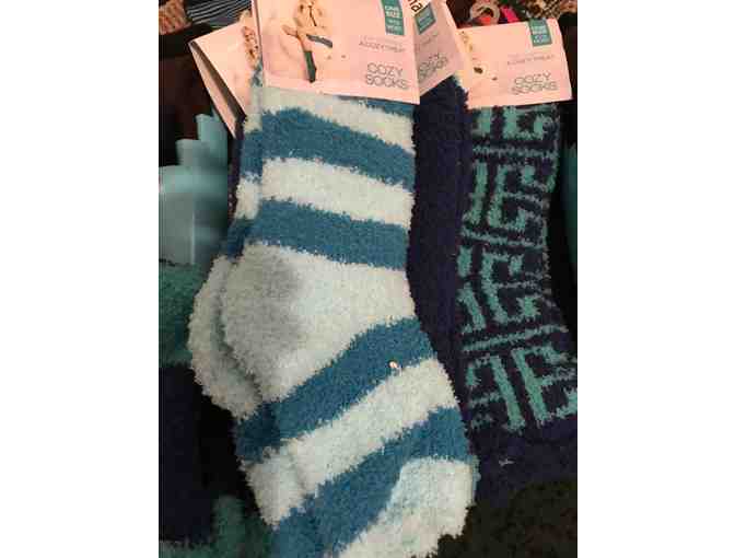 Holiday Gift Bags - Exclusively for Senior Residents!*  NOT SHIPPABLE TO YOU- PLEASE READ