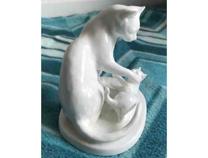 Vintage 1976 Noritake Cat & Kitten Figurine