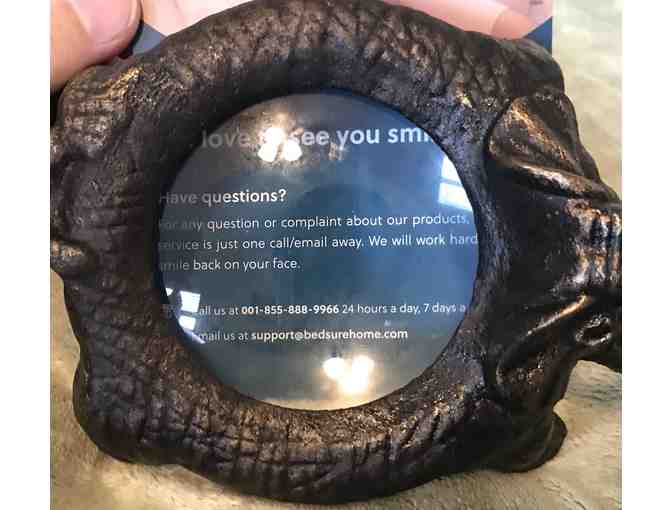 Elephant Desktop Magnifying Glass