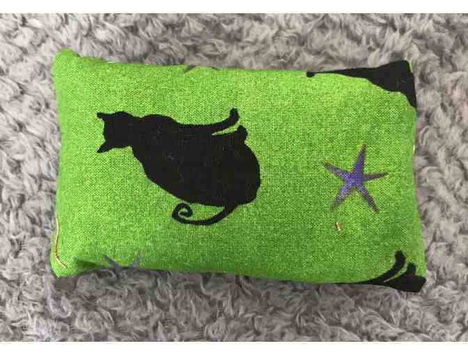 Tissue Holder - Green/Black Cats with Black Trim