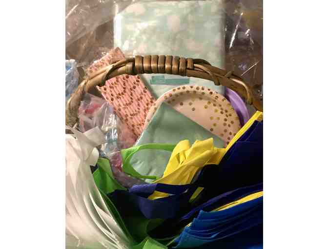 EGGSTRA! EGGSTRA! It's All About the Senior Residents!