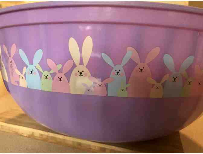 EGGSTRA! EGGSTRA! It's All About the Senior Residents!