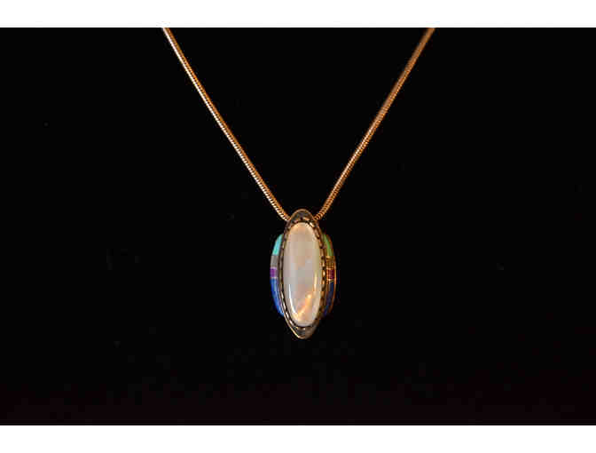 Sterling Silver Necklace with Semiprecious Stone Pendant 18'