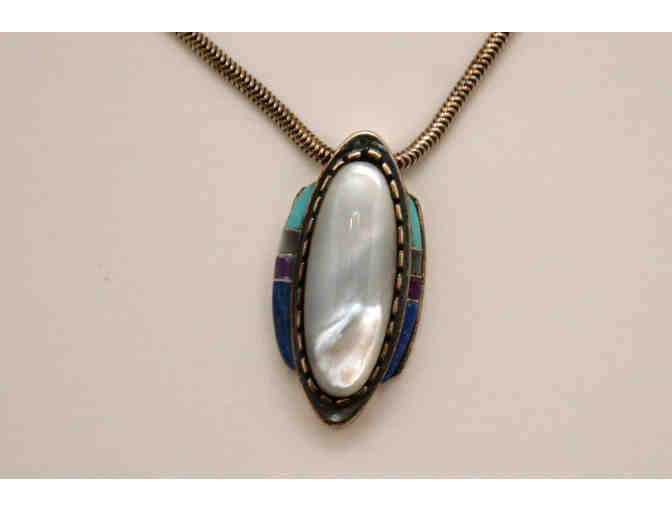 Sterling Silver Necklace with Semiprecious Stone Pendant 18'
