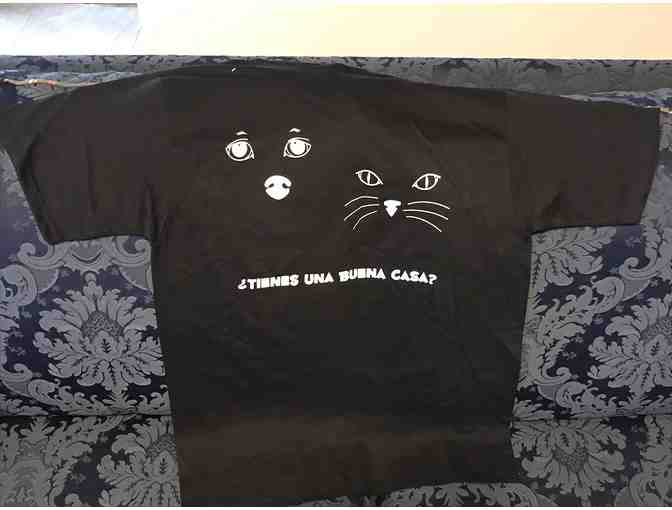 Set of 2 Amigos De Los Animales Todos Santos T-shirts - Unisex Medium