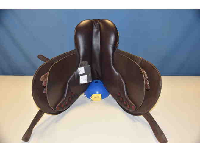 16.5 English Saddle