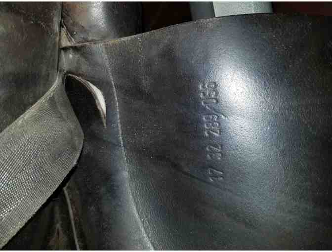 17.5 Prestige Dressage Saddle