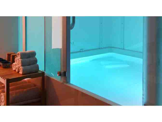 One Floatation Session at Chill Space