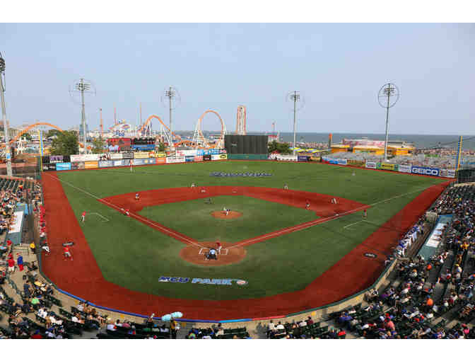 Brooklyn Cyclones - 4 Field Box Seats