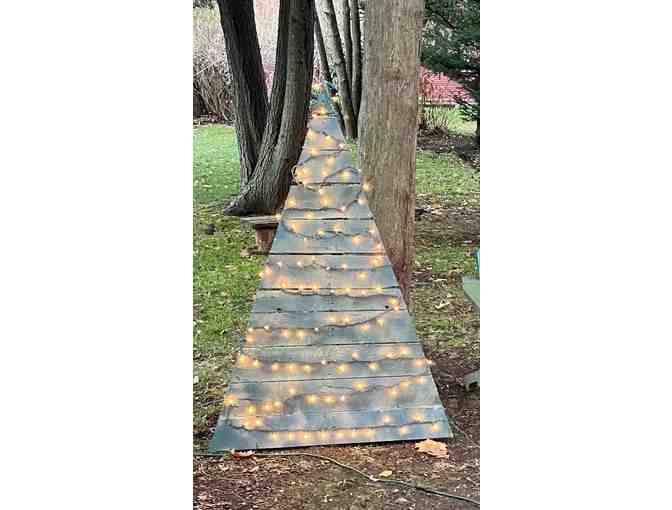 Lighted Pallet Christmas Tree
