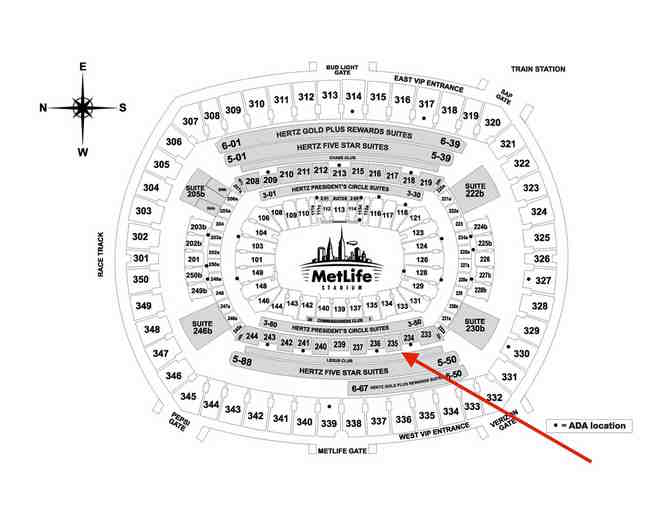 One set of NY Giants tickets (2 seats) and parking for the 2018/19 season