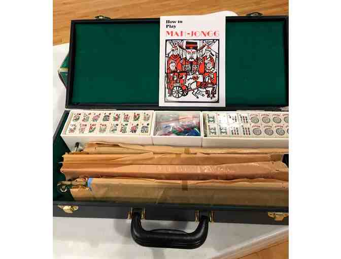 Well Made Mah-Jongg Set