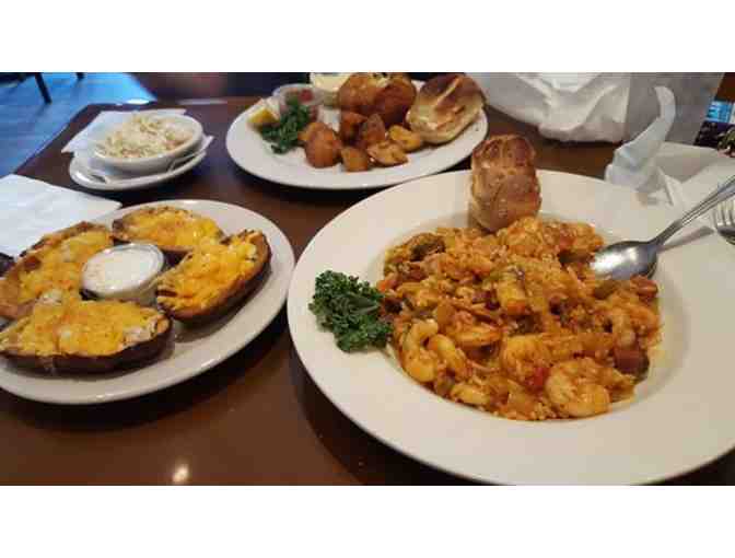 Dellis' Bar & Grill - $25 Gift Card