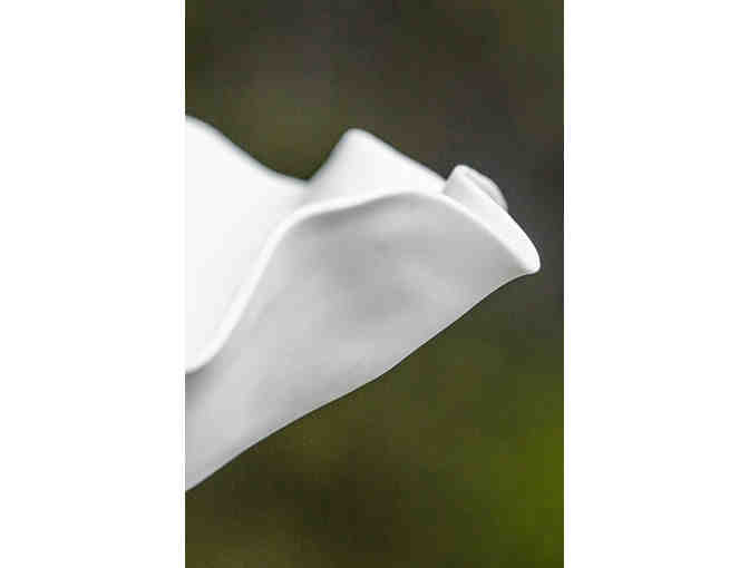 Porcelain display dish by Lisa Pompelli