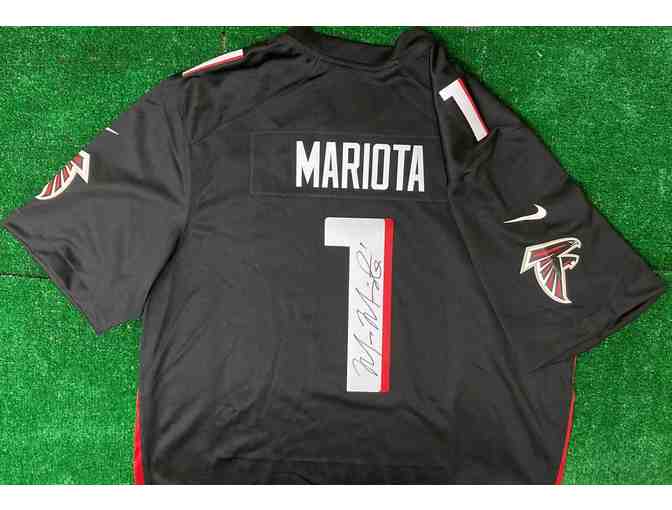 NFL: Atlanta Falcons Football Jersey - Signed by Marcus Mariota