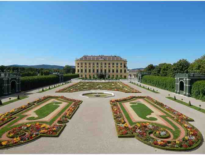 Vibrant Vienna: 3-Night Lux Stay, Spanish Riding School Perform., Mozart Concert , Dinner