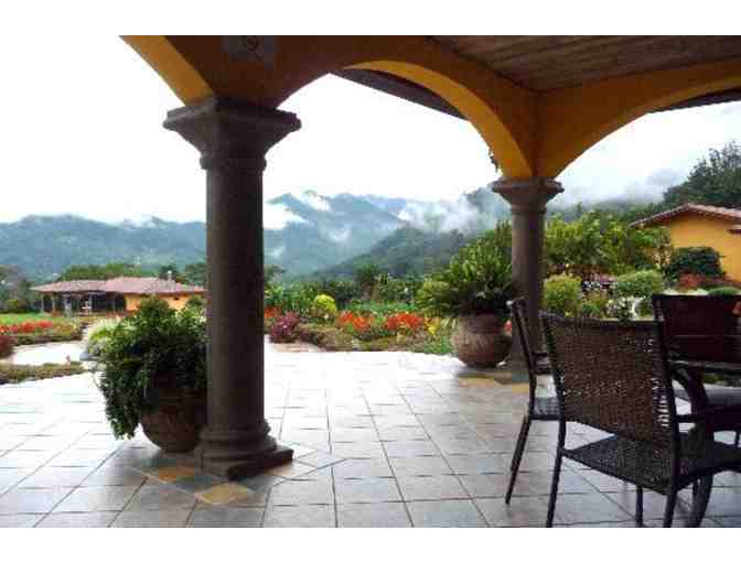 Los Establos Boutique Inn (Panama): 7-nights for up to 3 rooms (Code: 1222)