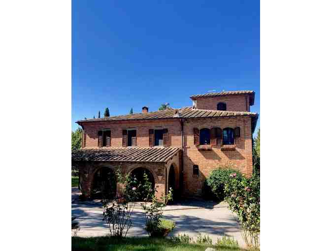 7 nights in luxury Tuscan villa for up to 12 ppl.+cooking lesson+b'fast+private concierge