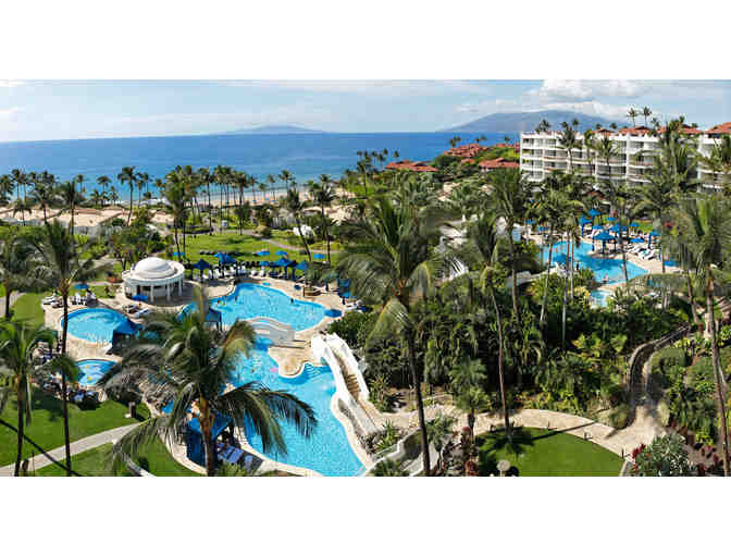 Pacific Vacation Paradise, Maui > 7 Days/6 Nights at Fairmont Kea Lani + $500 Gift Card