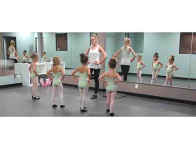 Student of the Arts Basket by Mrs. Dickey's and Mrs. Ow's Class