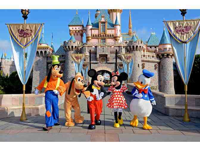 LIVE at GALA - Disneyland 1-Day Park Hopper (4) Tickets