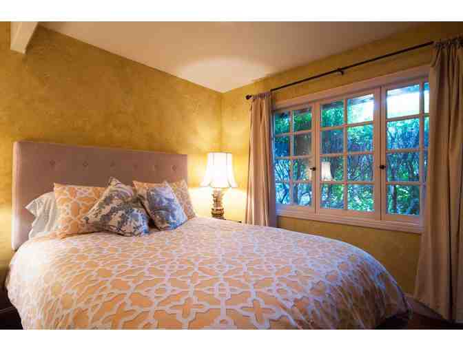 3 Nights in Local Guesthouse Perfect for Visiting Relatives