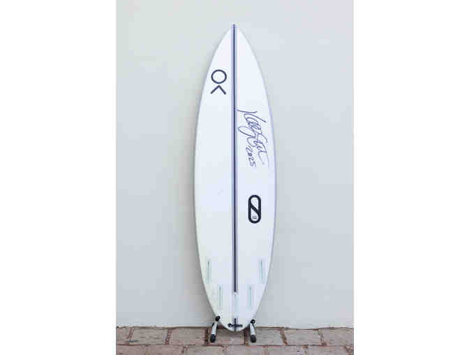 Personal Surfboard of Kelly Slater - Photo 2