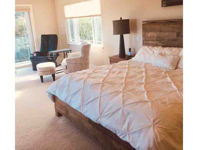 Weekend House on the Beach in Montara