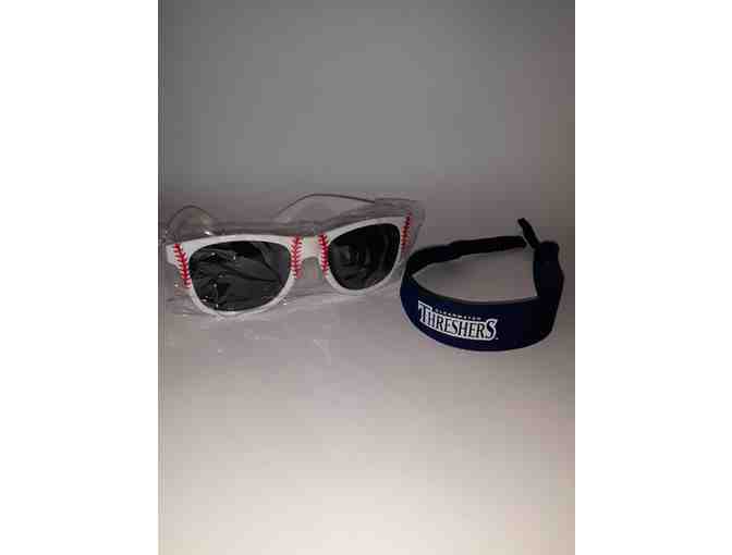 Clearwater Threshers Gift Pack with Marvel/Threshers Captain America Bobblehead