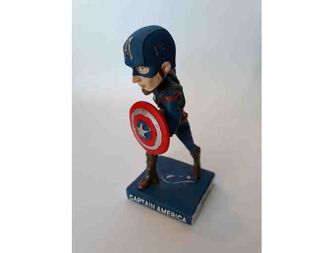 Clearwater Threshers Gift Pack with Marvel/Threshers Captain America Bobblehead