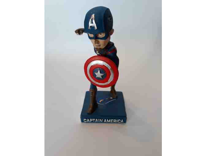Clearwater Threshers Gift Pack with Marvel/Threshers Captain America Bobblehead