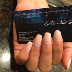 La Vie Nail Spa