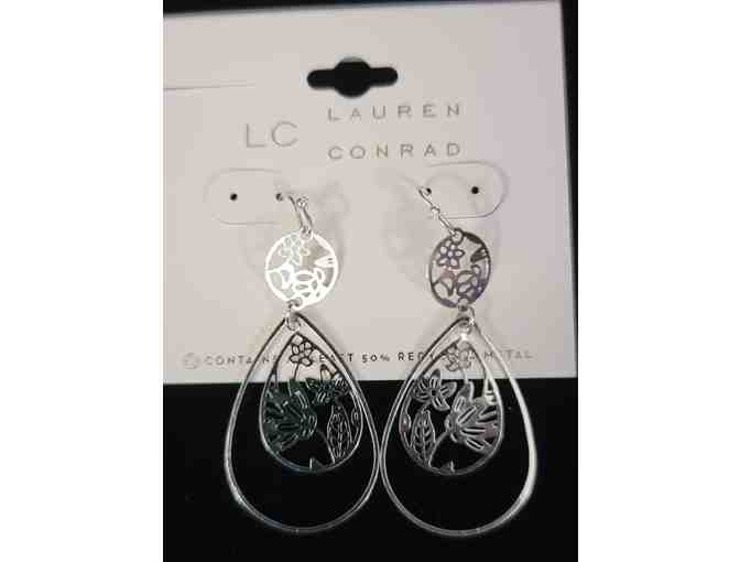 Lauren Conrad Silver Tone Floral Filigree Nickel Free Teardrop Earrings and Necklace - NWT