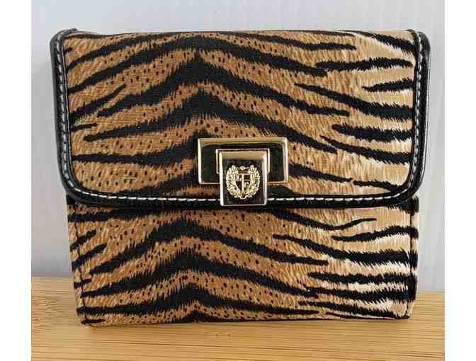 #6 Liz Claiborne Women - Leopard Print Wallet - Chic, Stylish & Functional - Photo 1