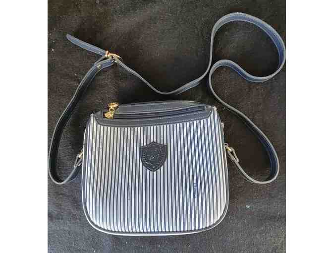 Liz Claiborne Pinstripe Purse Stylish & Spacious Excellent Condition - Photo 1