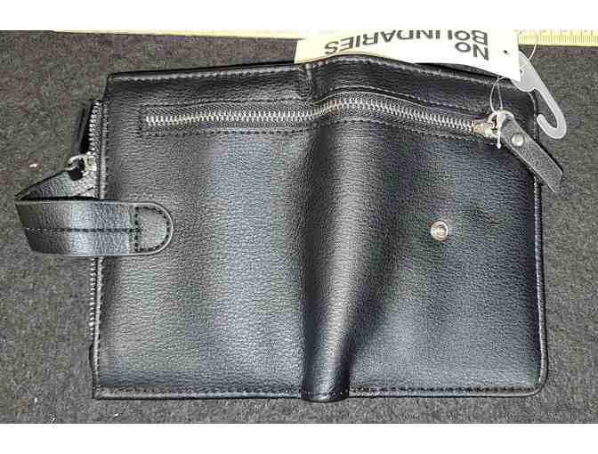 Black side zip wallet with zipper - NWT