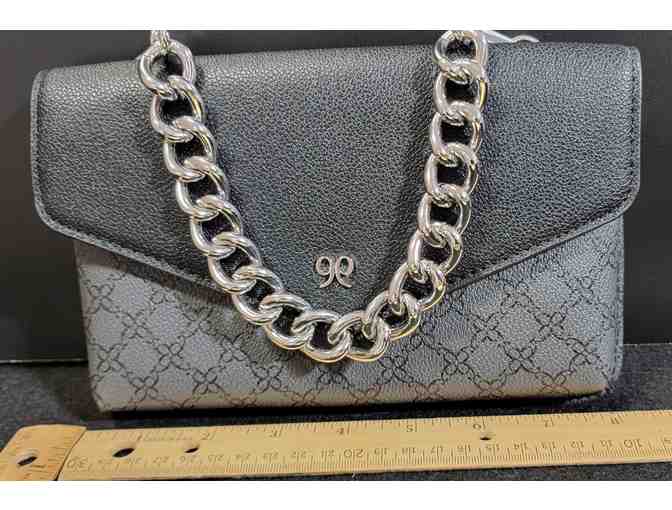 Black handbag with silver chain handle - Photo 2