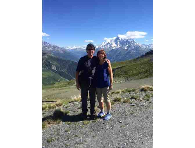 French Alps - Boutique 4-Bedroom Apartment ONLY MARIN SCHOOL FAMILIES MAY BID