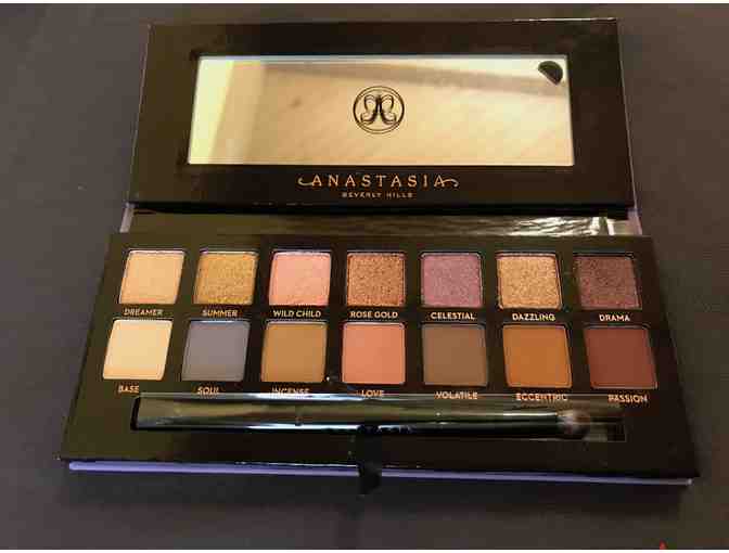 Sephora DELUXE Beauty Dream Gift Basket!