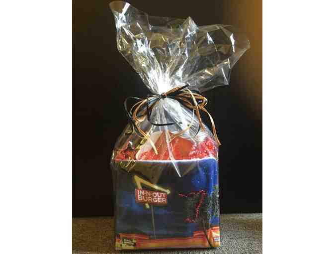 In-N-Out Burger - Super Fan Gift Pack