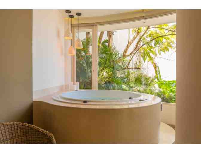 4 nights Puerto Vallarta Luxury 2 Bedroom Suite for up to 6 People!