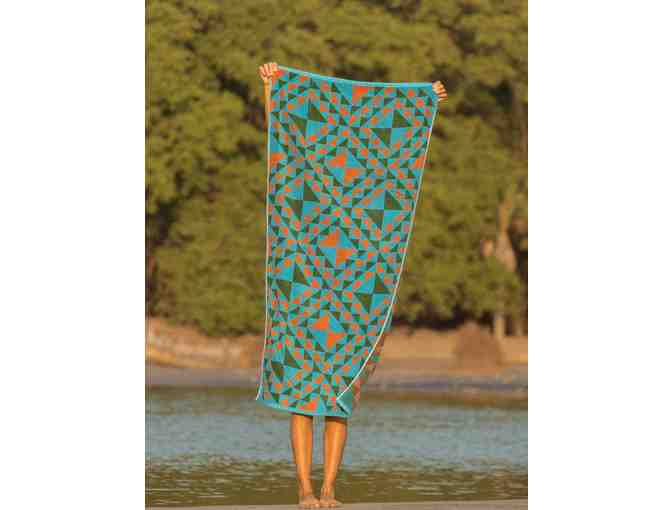 Mollusk | Beach Towel in Graphis