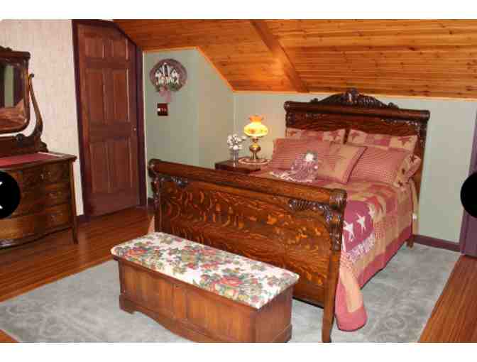 TP Carriage Stop B & B: Two Nights + 4D Movie @ Chocolate World - Palmyra PA